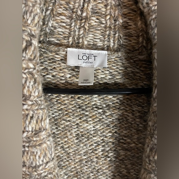 LOFT cardigan - Picture 2 of 4